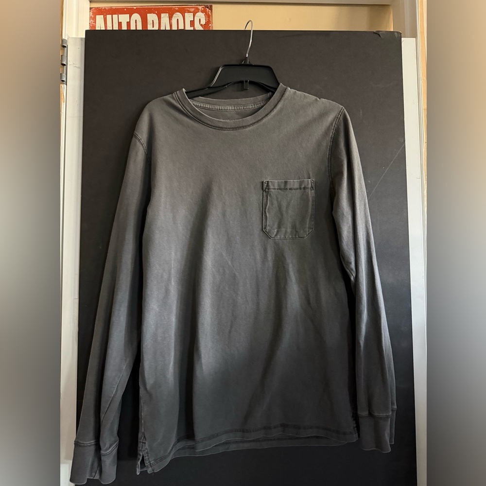Men's Gray Long Sleeve Shirt